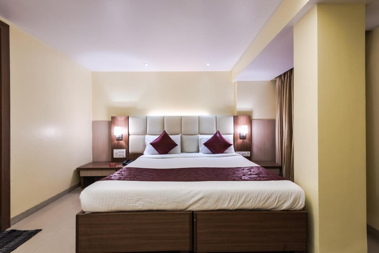 Hotel Aishwarya Residency Navi Mumbai Exterior foto