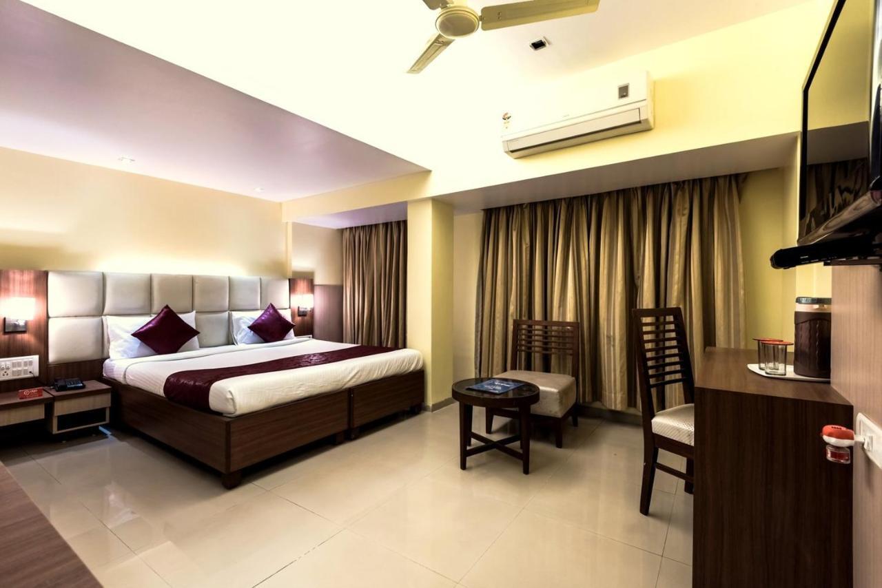 Hotel Aishwarya Residency Navi Mumbai Exterior foto