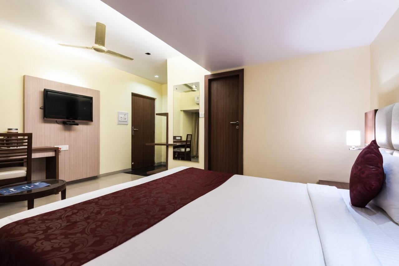 Hotel Aishwarya Residency Navi Mumbai Exterior foto