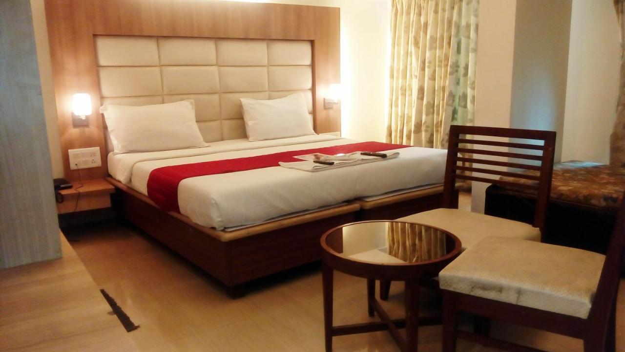 Hotel Aishwarya Residency Navi Mumbai Exterior foto